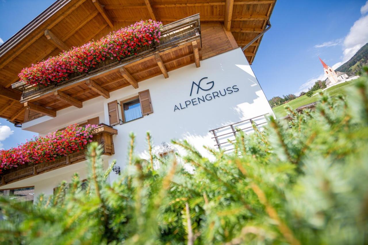 Alpengruss Lägenhet Innichen Exteriör bild