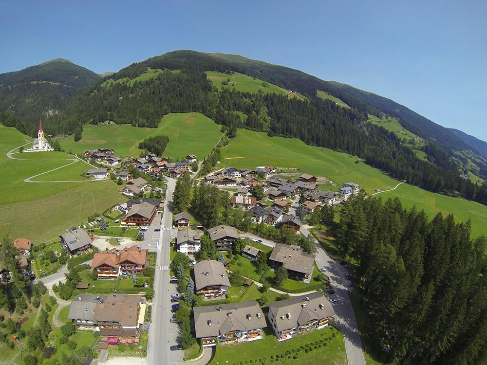 Alpengruss Lägenhet Innichen Exteriör bild
